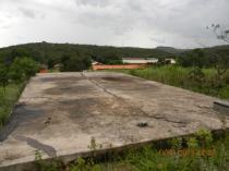 Reservatório de água com capacidade para 230 mil litros/água